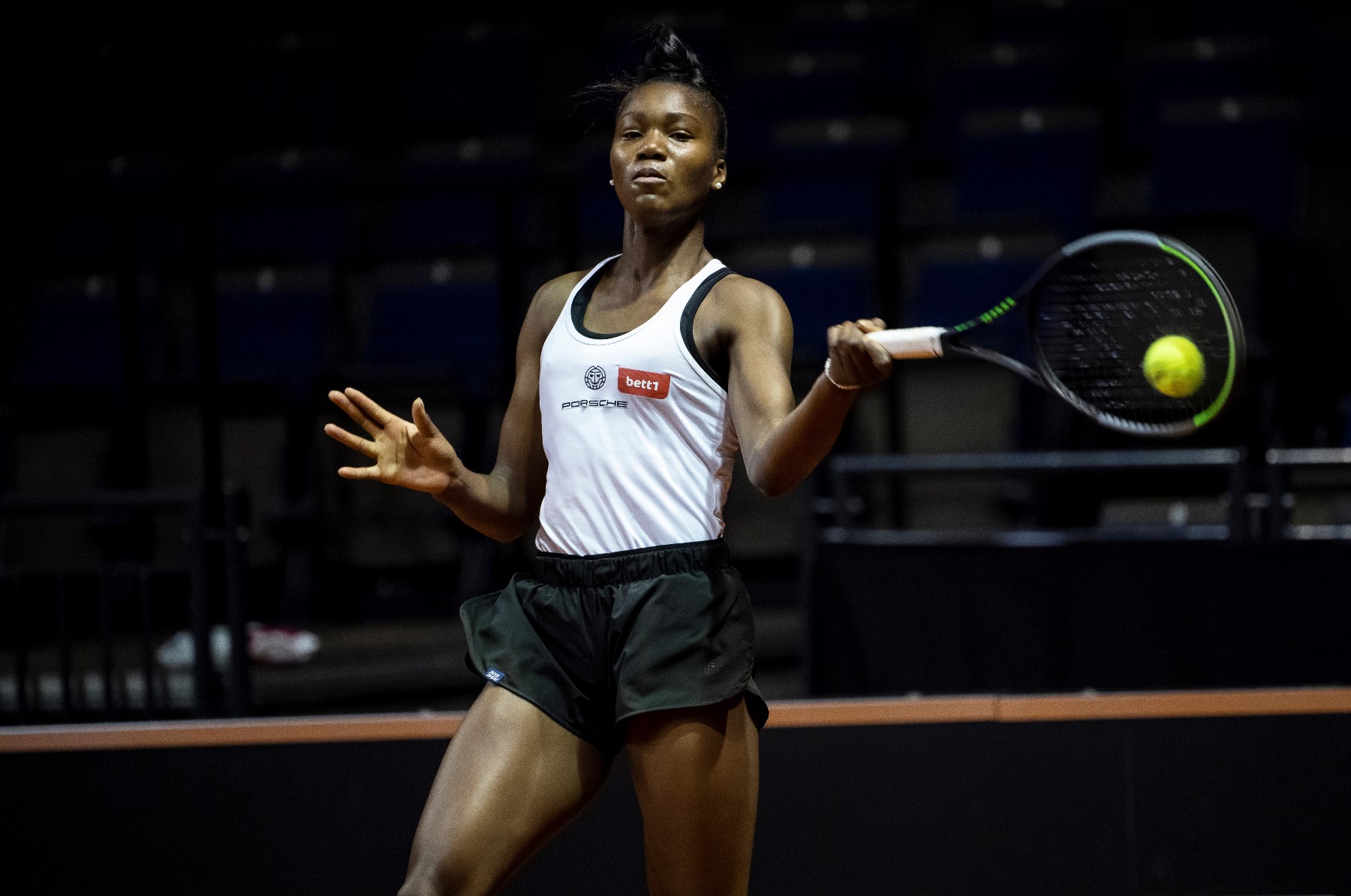 Noha Akugue